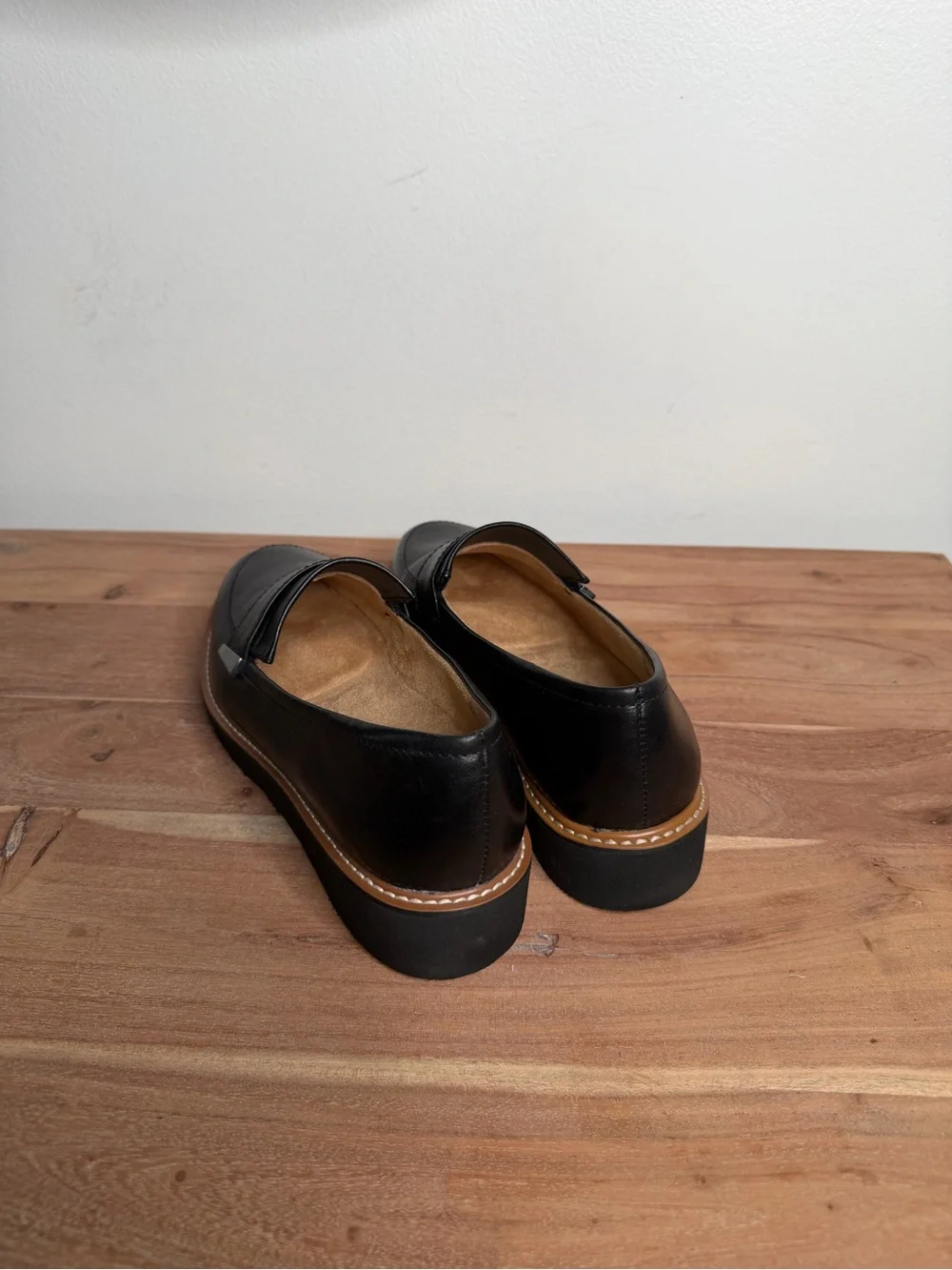 Naturalizer Black Leather Loafers for Women